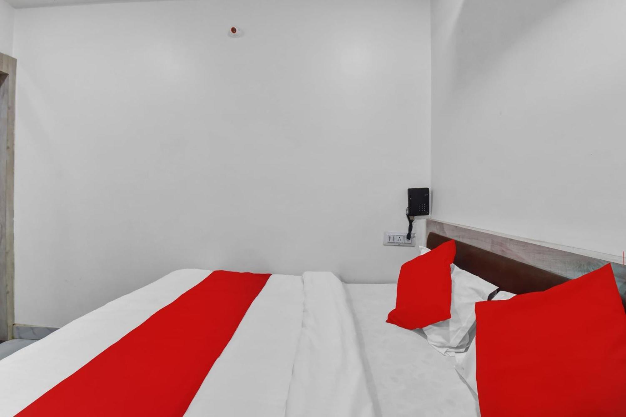 אג'מר Hotel O Grand L M מראה חיצוני תמונה